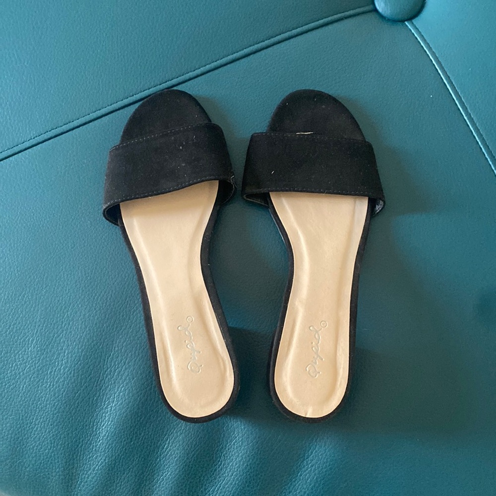 Black suede kitten heeled slide